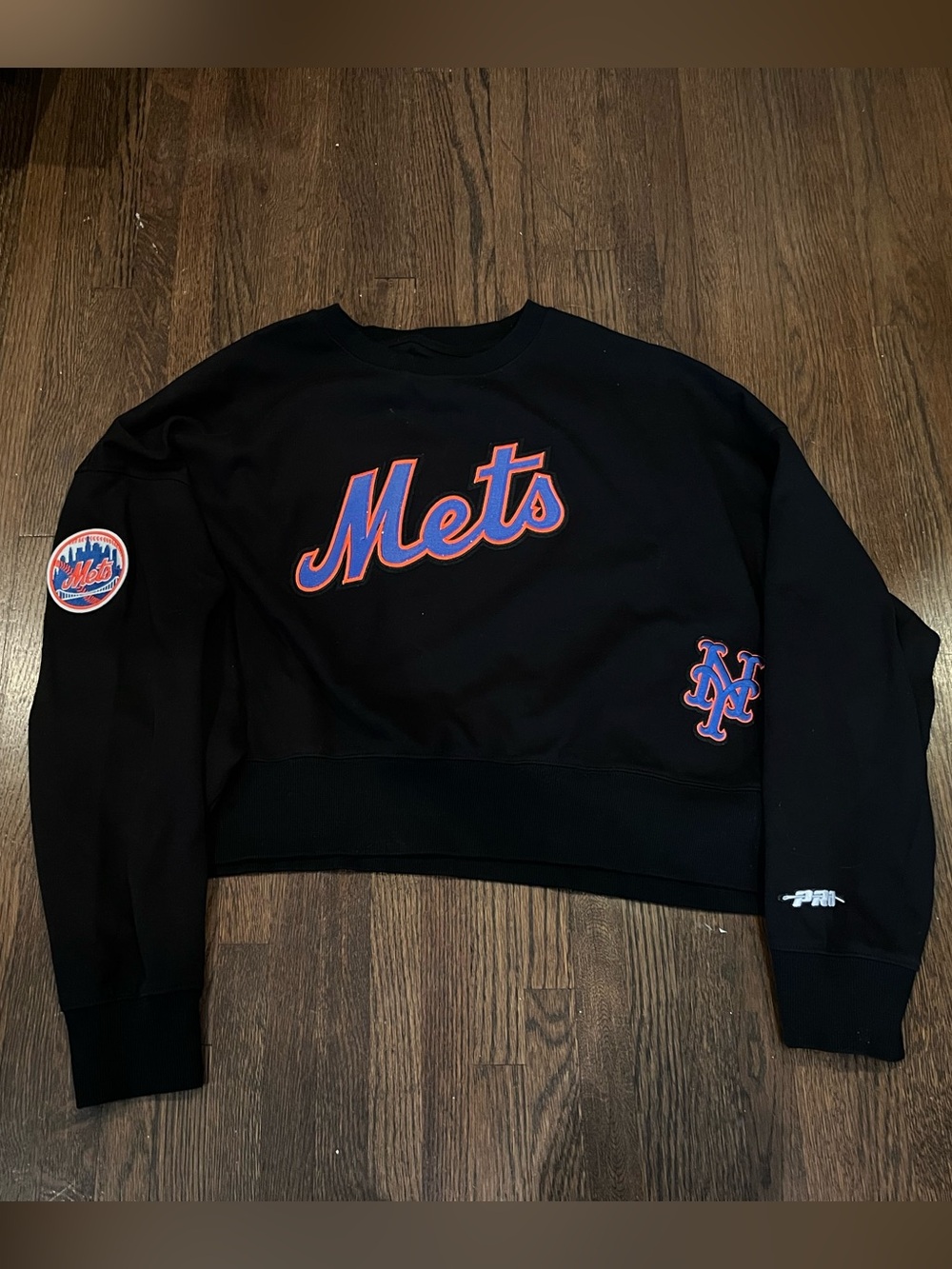 New York Mets Black Crewneck Sweatshirt with Orange-Blue Sequin Logo